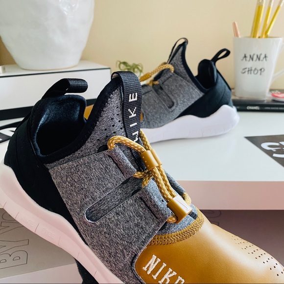 NWT Nike free RN - Picture 2 of 8